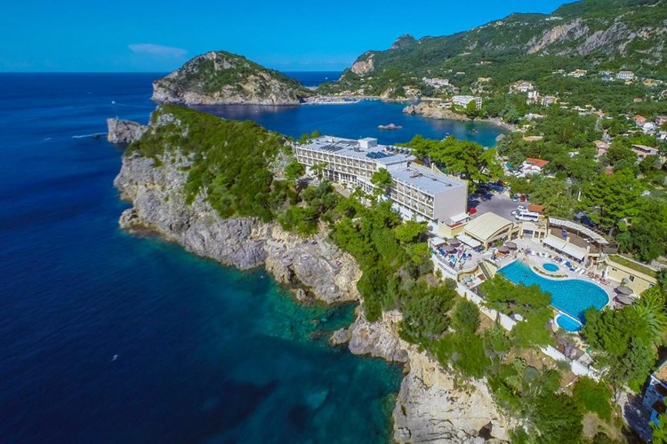 akrotiri-beach-hotel