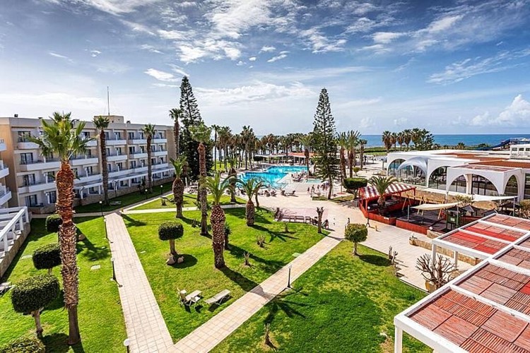 hotels-kypr-zapadni-kypr-pafos-louis-phaethon-beach-kypr-kypr-paphos-louis-phaethon-beach-a-waterpark-6_800x2000