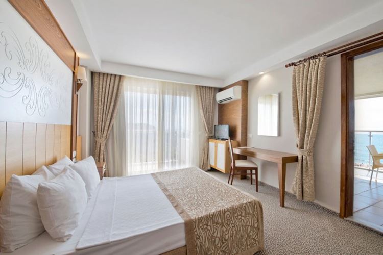 www-cz-hotels-1-3-528-turcja-alanya-mc-beach-resort-pokoj-2020-0117-a-202000114