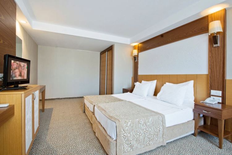 www-cz-hotels-1-3-528-turcja-alanya-mc-beach-resort-pokoj-standardowy-20200117-a-20200114