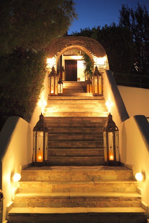 27958149-H1-The exclusive entrance of Aegean Suite Experience