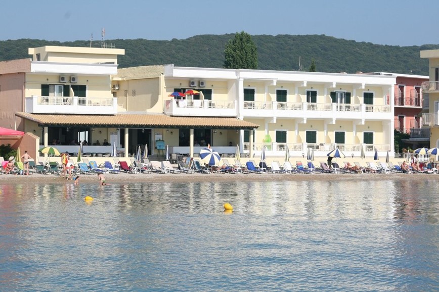 rossis-beach-hotel (5)