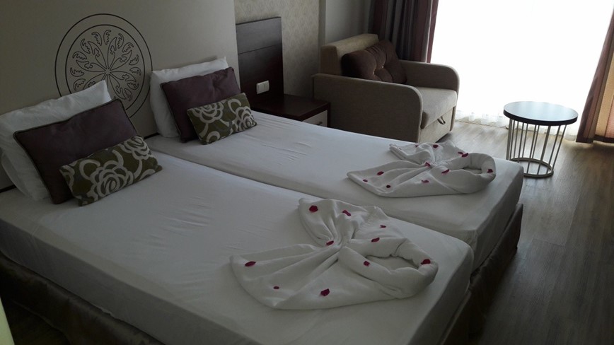 478157-side-alegria-hotel-spa-ex-holiday-point-resort